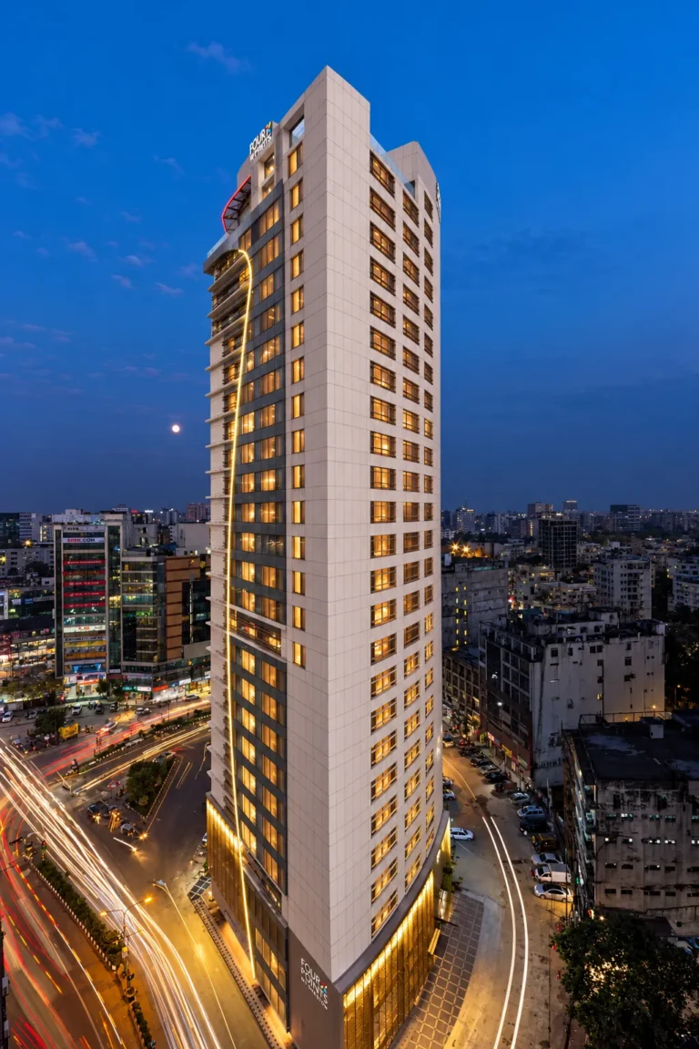 Doreen Tower (Crown Plaza)